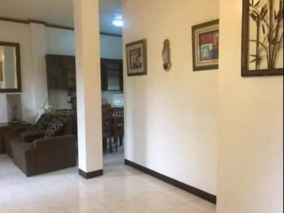 Sacrifice Sale! House and Lot - photo 5