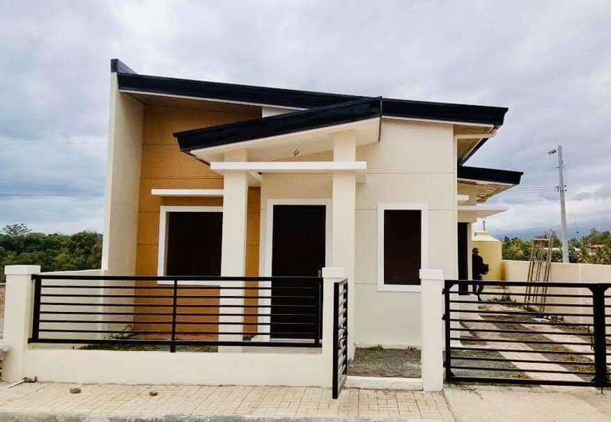 House and Lot - photo 6