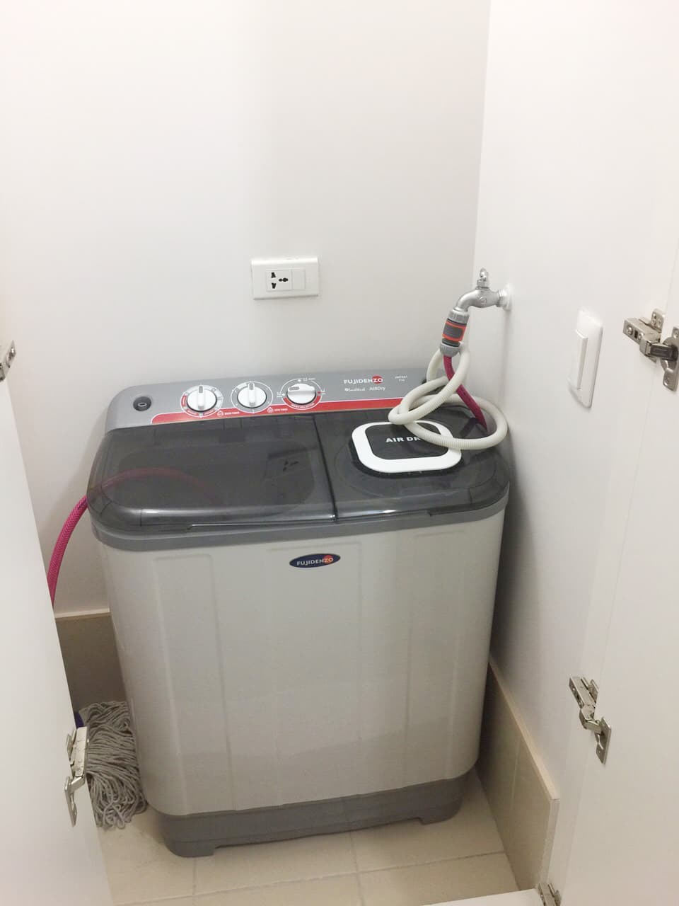 For Rent Fully Furnished 1BR unit at Solinea Cebu Tower 1 Condominium - photo 2