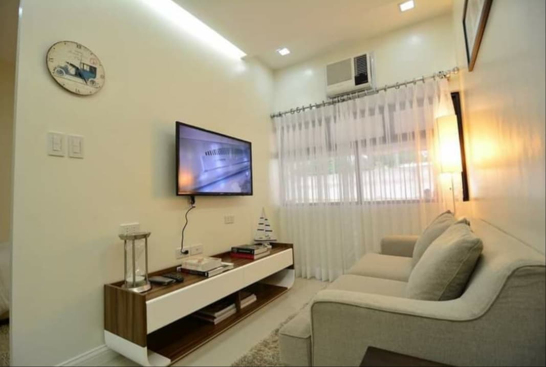 MIDPOINT 1 BR FOR ASSUME - photo 2