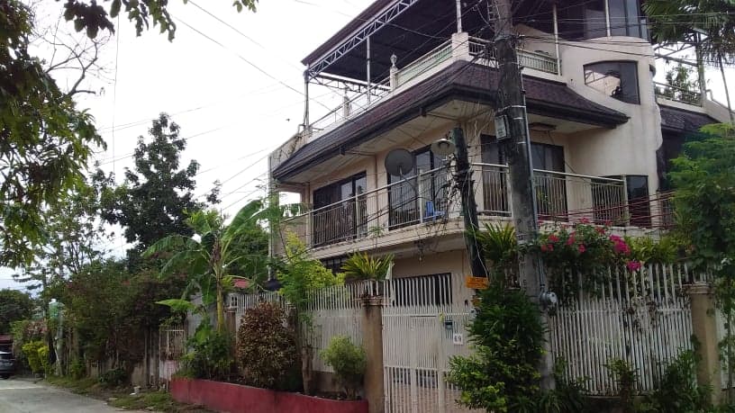 3 Storey House for Sale - photo 6