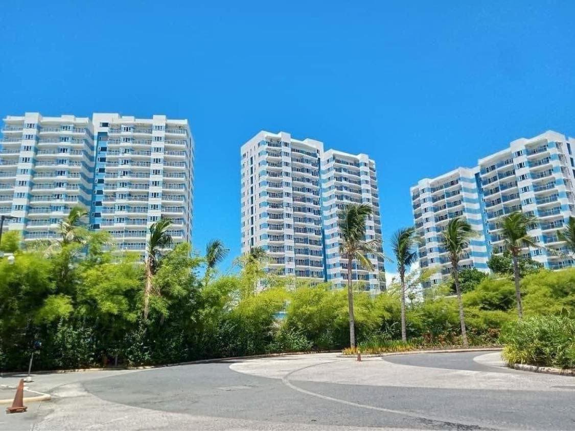 Amisa Private Residences with 2 bedroom with Balcony and maids quarter - photo 3