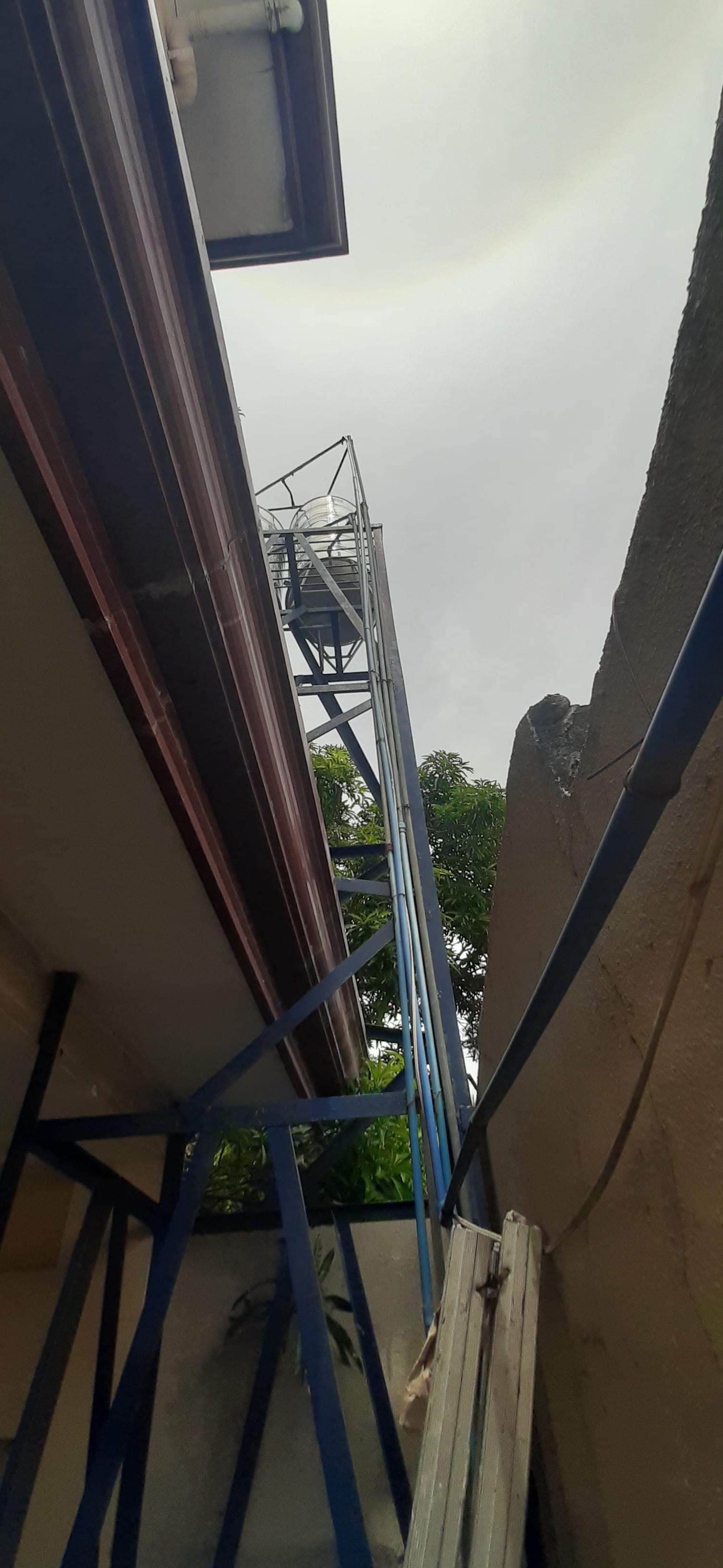 House and Lot for Sale 2 Storey - photo 2