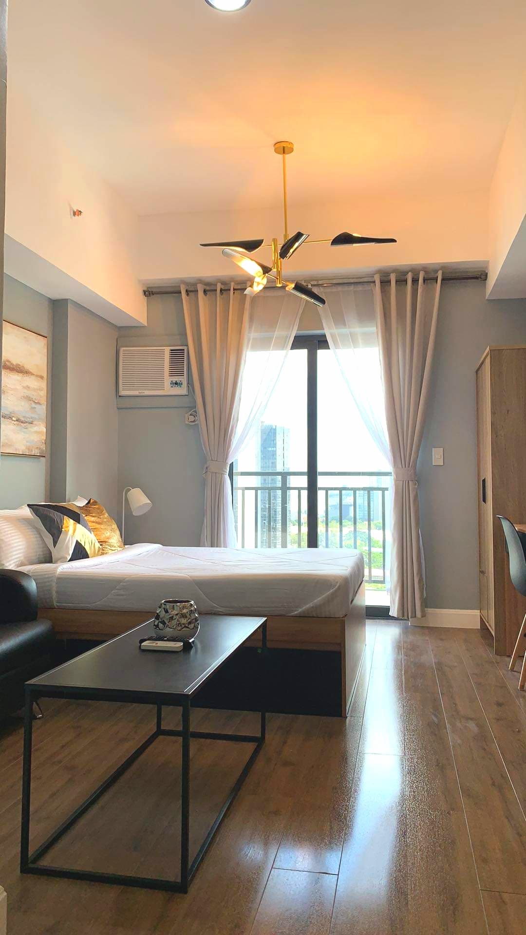 Studio with balcony for rent