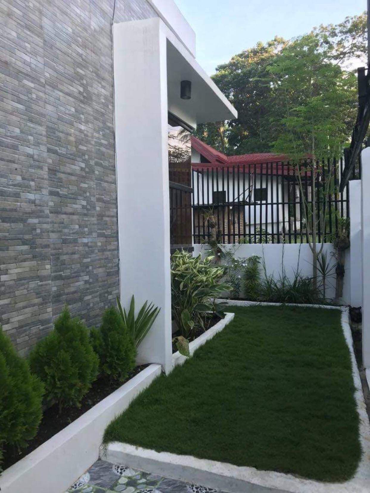 House and Lot in Linao Talisay - photo 2