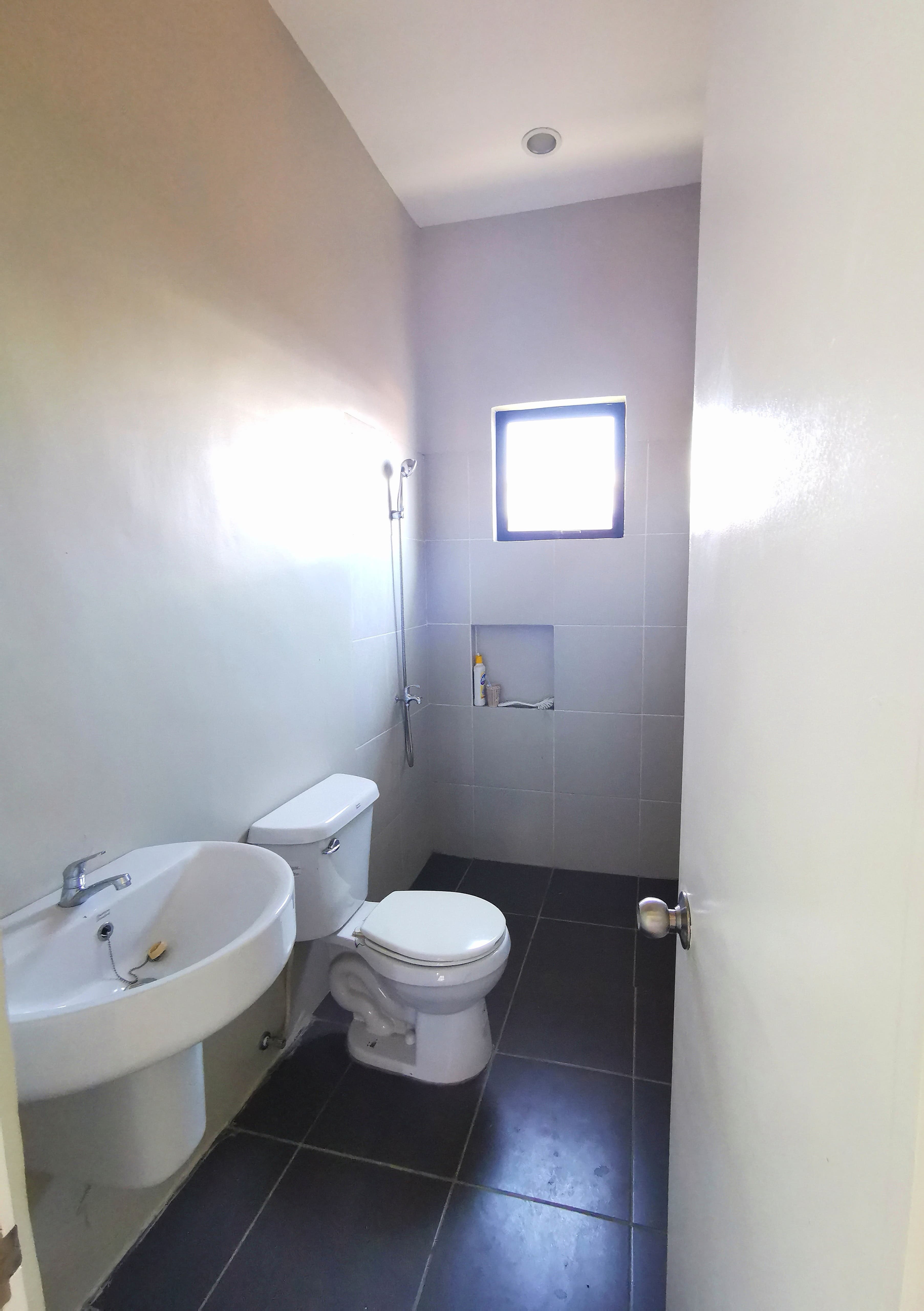 Single Detached House in Talisay City near SRP - photo 4