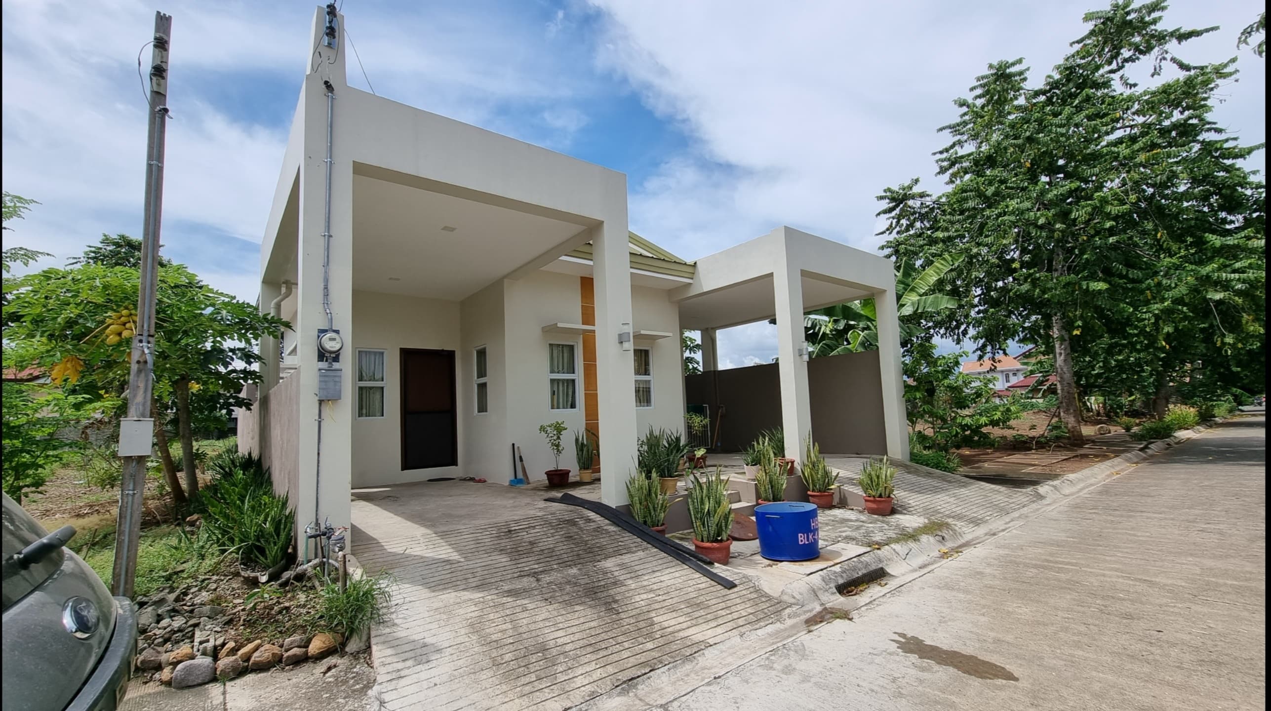 FOR RENT 2 BEDROOM DUPLEX HOUSE NEAR SM MALL UPTOWN CDO
