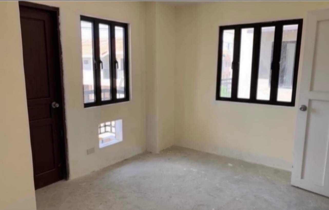 NOTTINGHOM TOWNHOUSE - photo 3