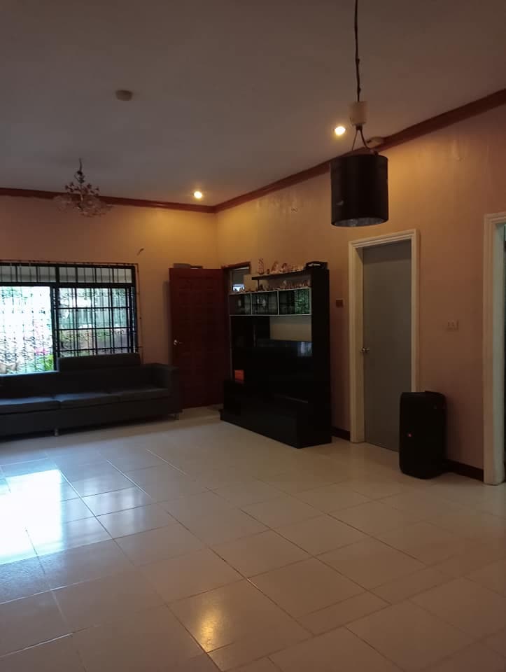 BUNGALOW TYPE HOUSE AND LOT FOR SALE - photo 3