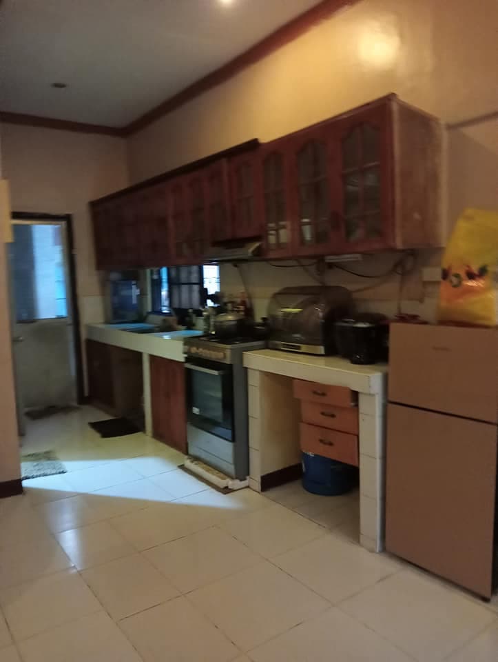 BUNGALOW TYPE HOUSE AND LOT FOR SALE - photo 2