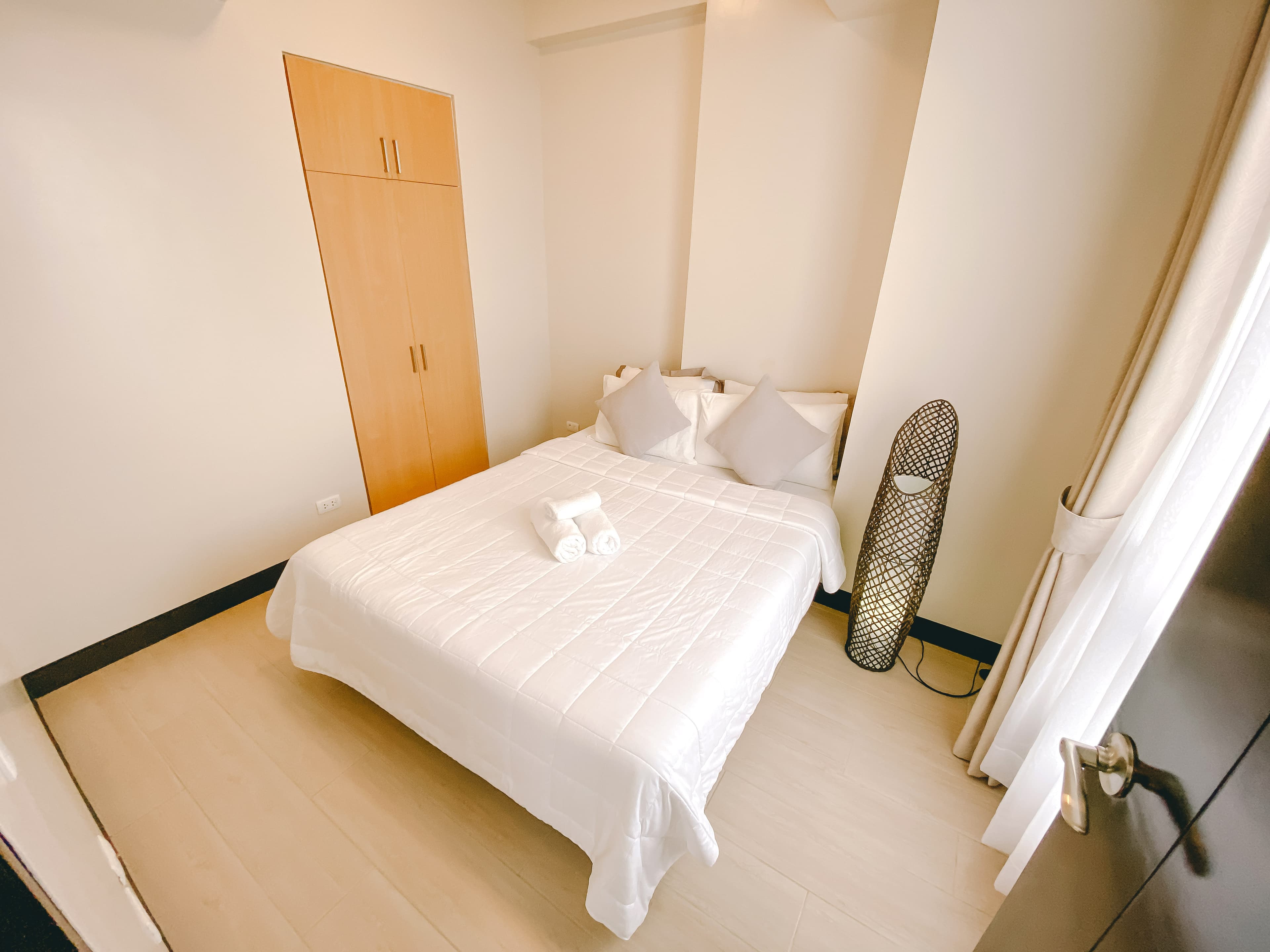 For Rent 1 Bedroom Serviced Unit at One Pacific Residence in Mactan Newtown - photo 5