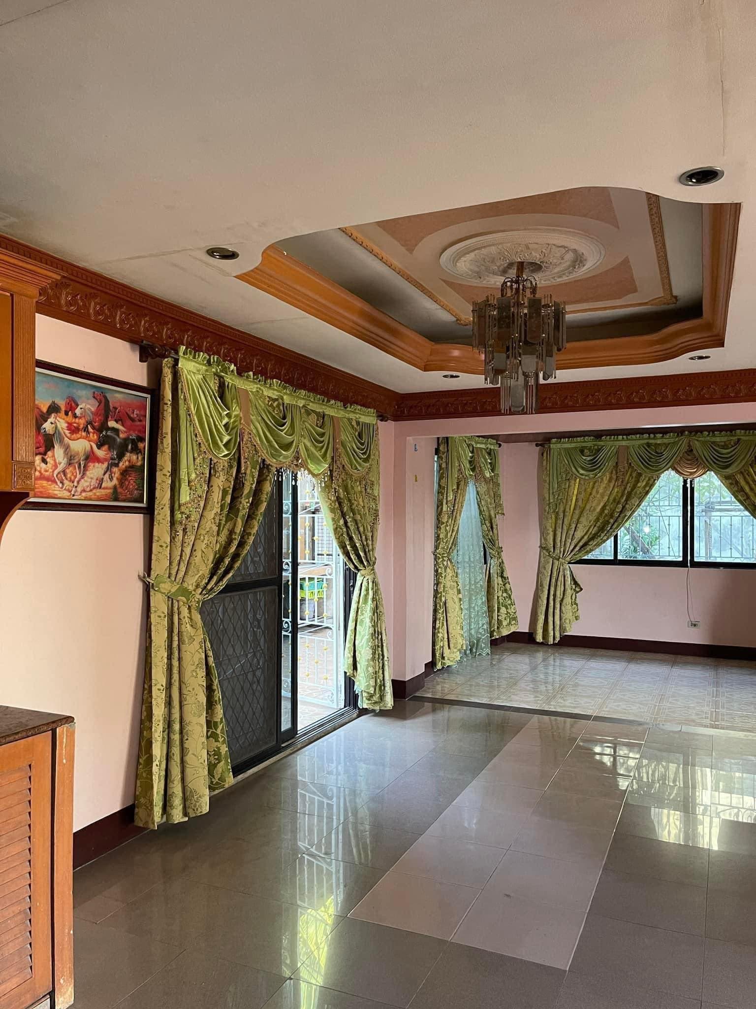 5 BEDROOM HOUSE AND LOT - photo 3