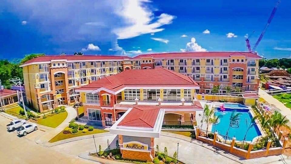 1 BEDROOM CORNER UNIT FOR SALE