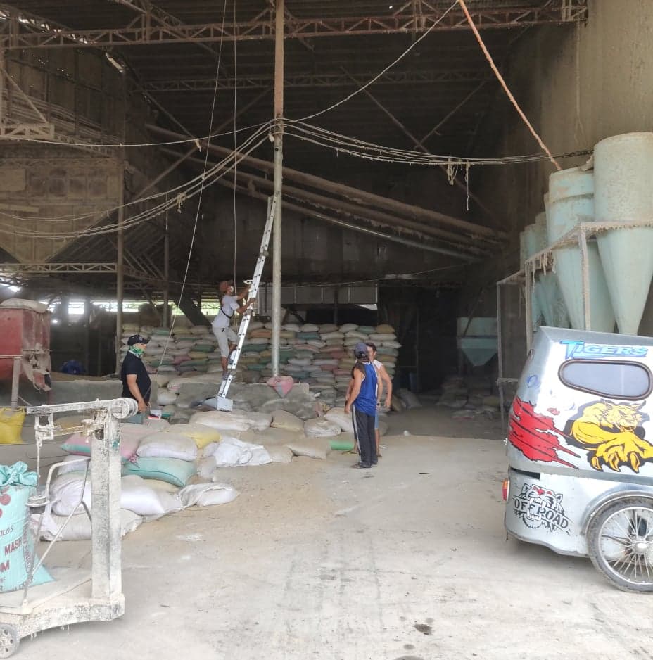 2 Has Lot with Rice Mill ,Sorter and Hammer mill - photo 2