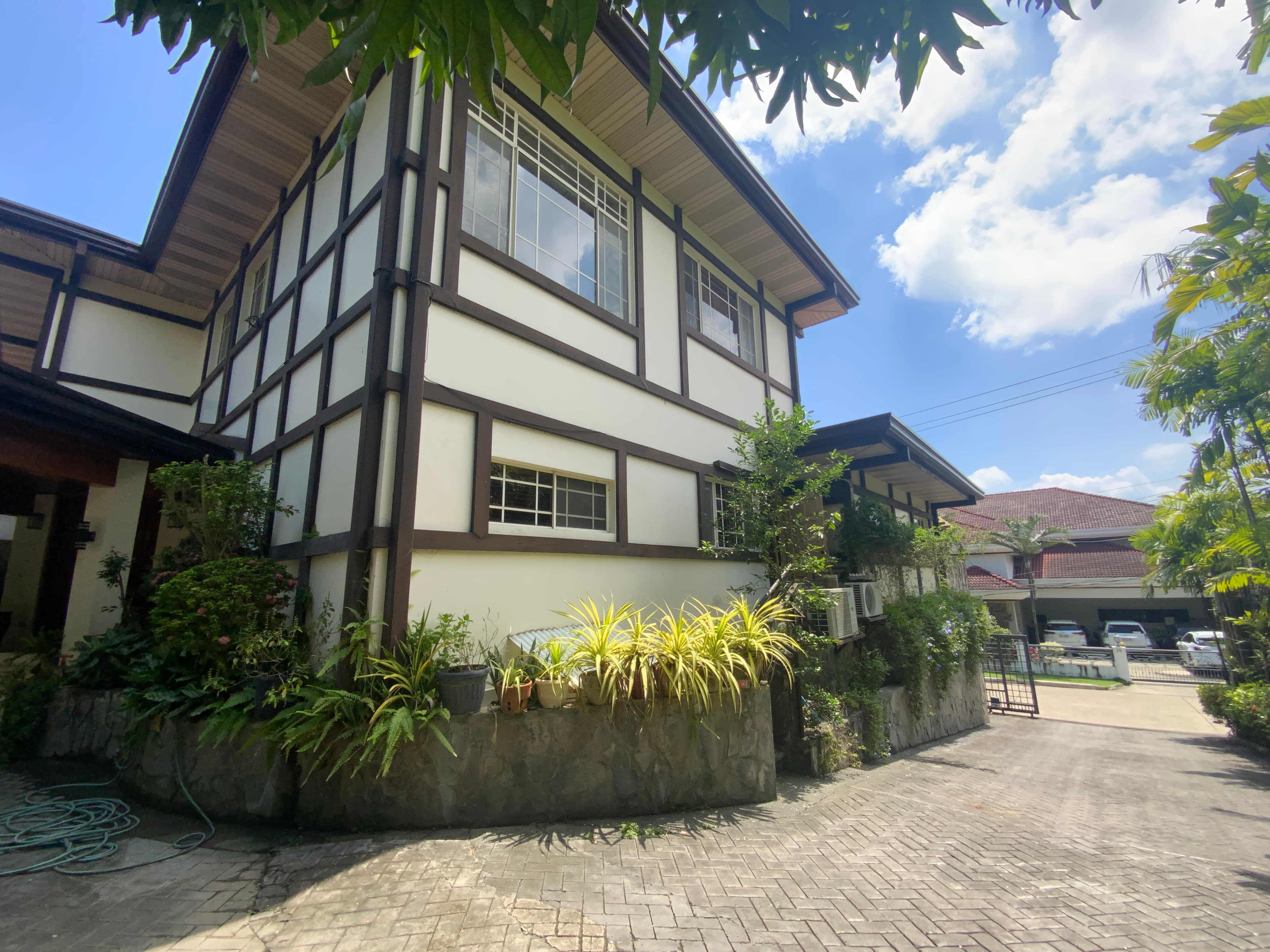 4-BR North Town Homes for Rent - photo 4