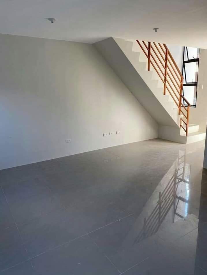 Assume Townhouse C (Casa Mira Naga South)