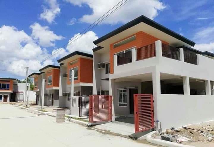 5 bedrooms single attached house and lot in Davao City, near Davao International Airport - photo 2