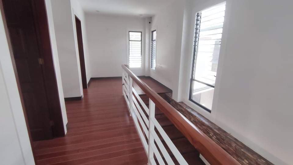 House and lot for sale - photo 2