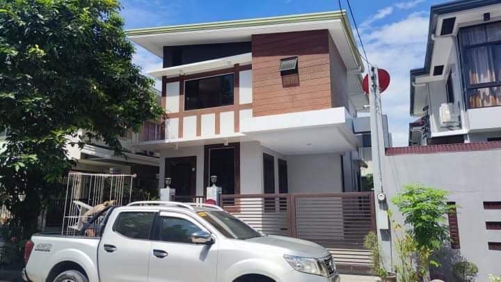 House and lot for sale - photo 5