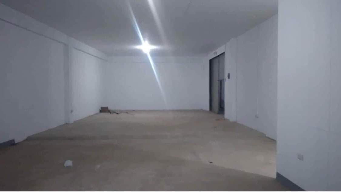 4 DOORS MINI WAREHOUSE FOR SALE - photo 5