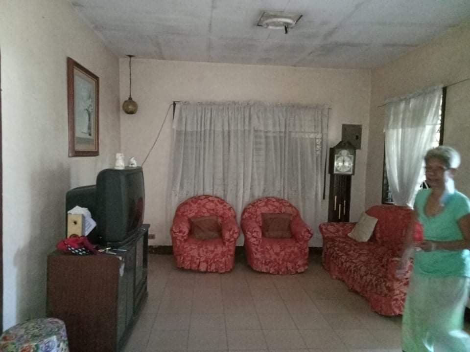 ONE STOREY OLD HOUSE FOR SALE - photo 4