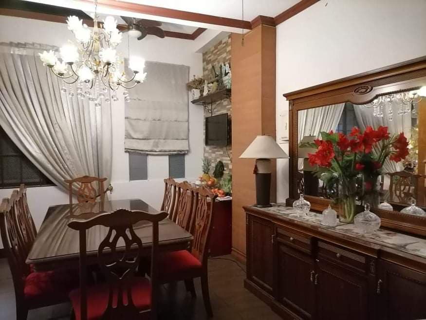 3-Storey House and Lot - photo 3