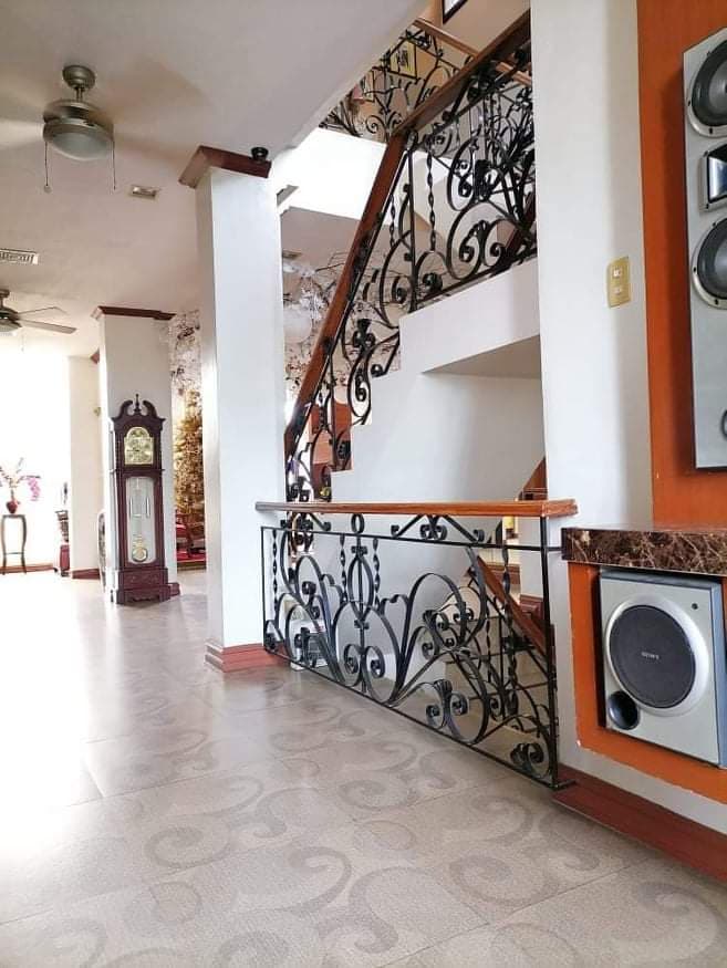 3-Storey House and Lot - photo 5