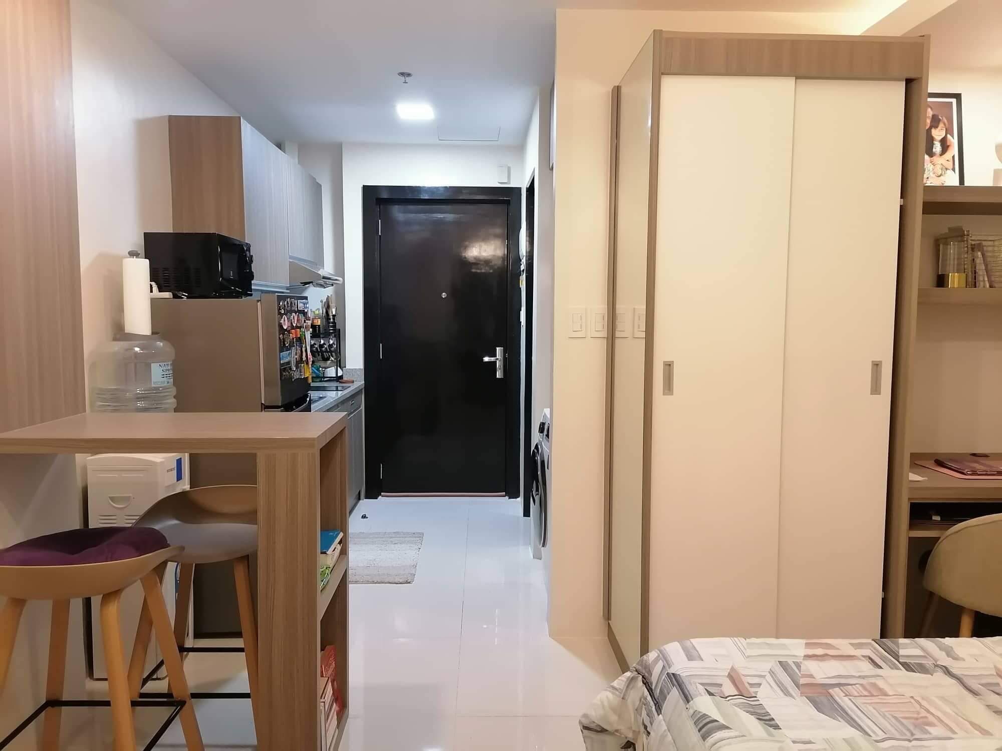 Fully Furnished Studio with Balcony for Rent - photo 3