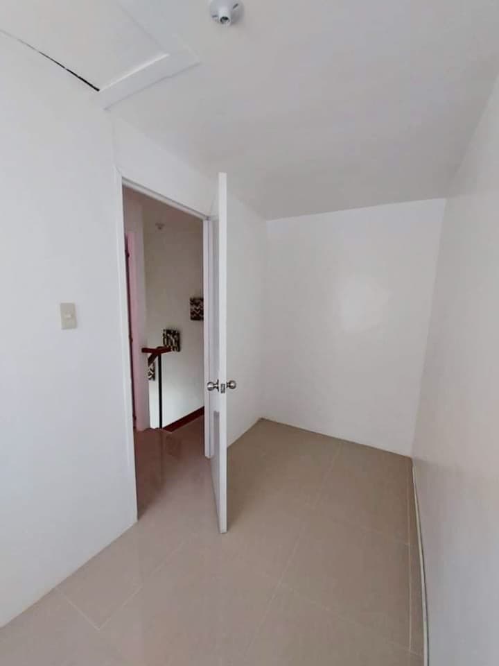 JD Lessandra End Unit - photo 7