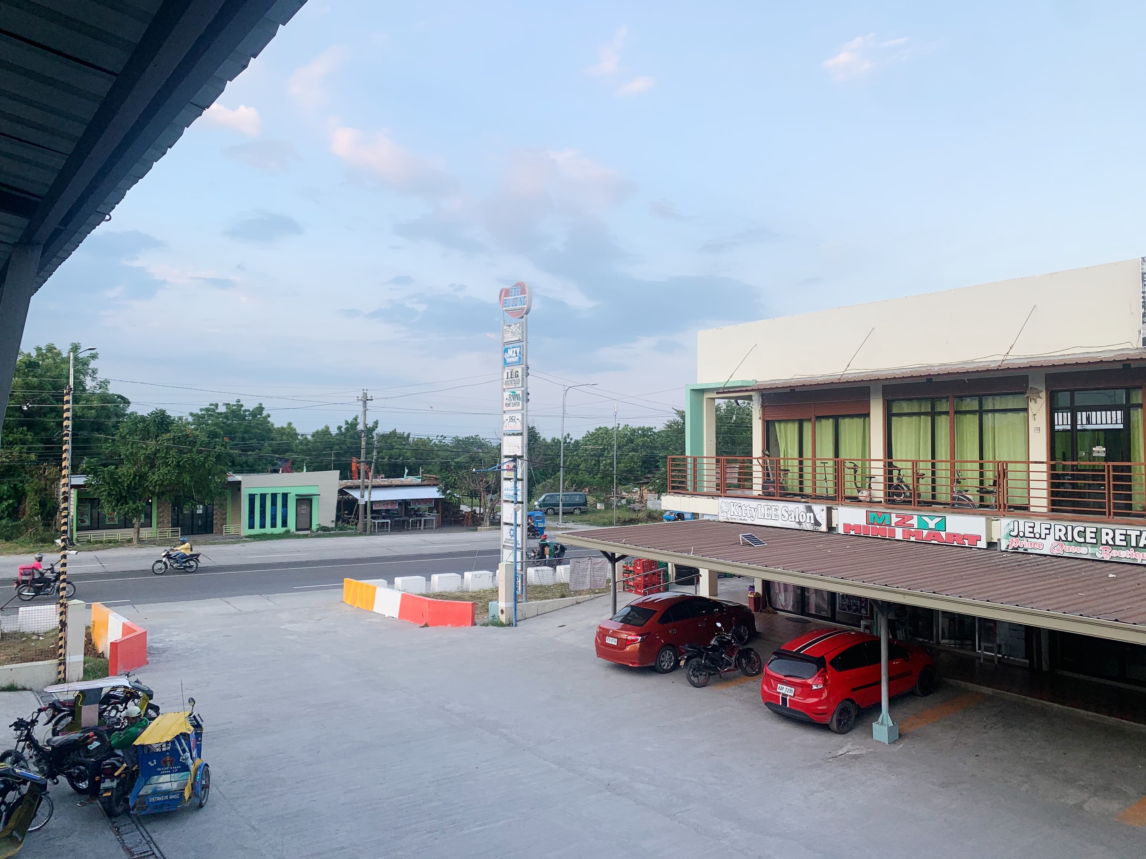 EDC COMMERCIAL SPACE FOR RENT - photo 2