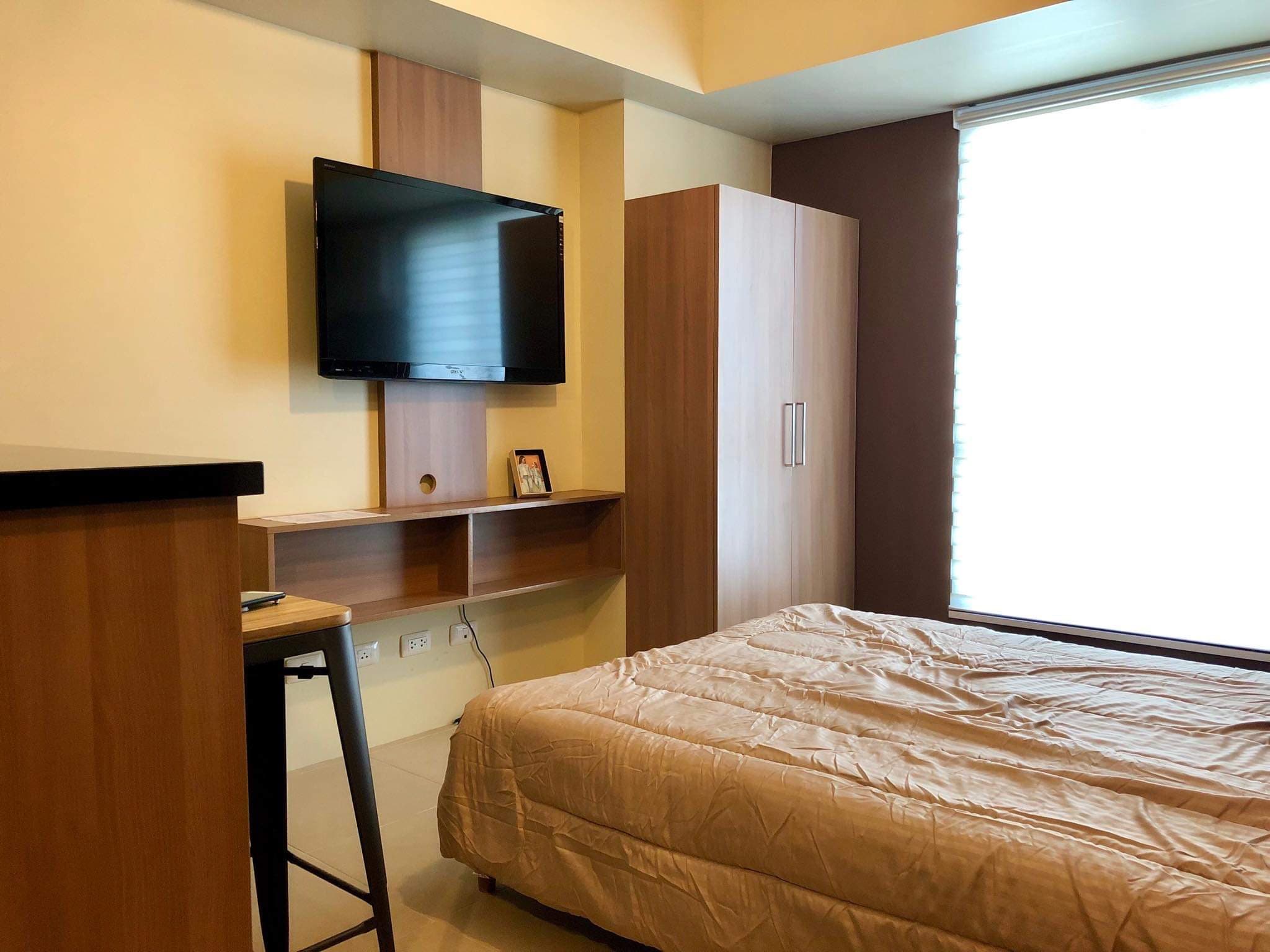 Fully Furnished Avida Riala ST for Sale! - photo 4