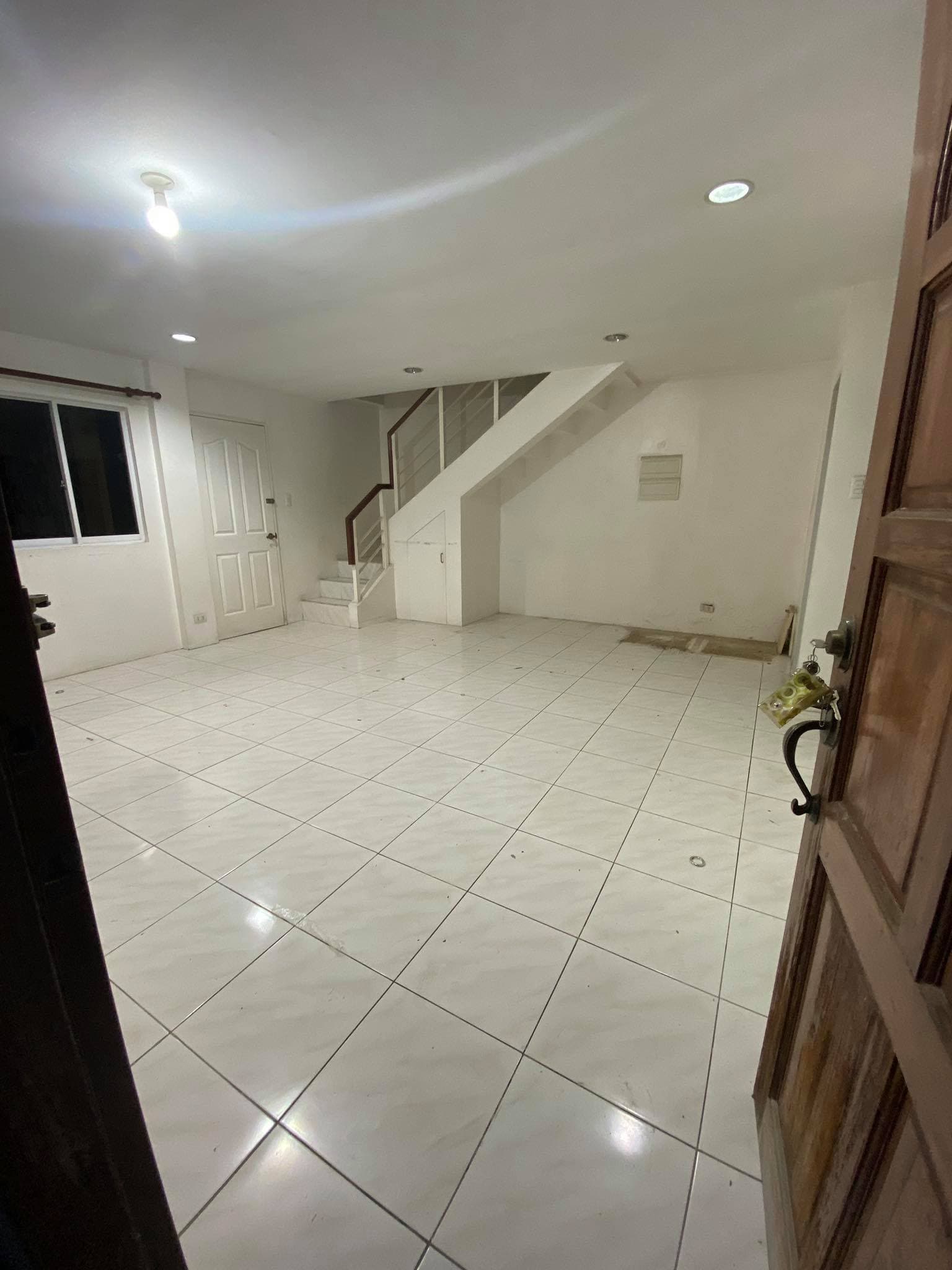 HOUSE AND LOT IN MANDAUE FOR RENT! - photo 2