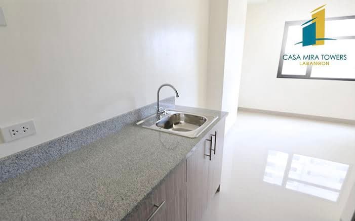 Unfurnished Studio in Casa Mira Towers Labangon