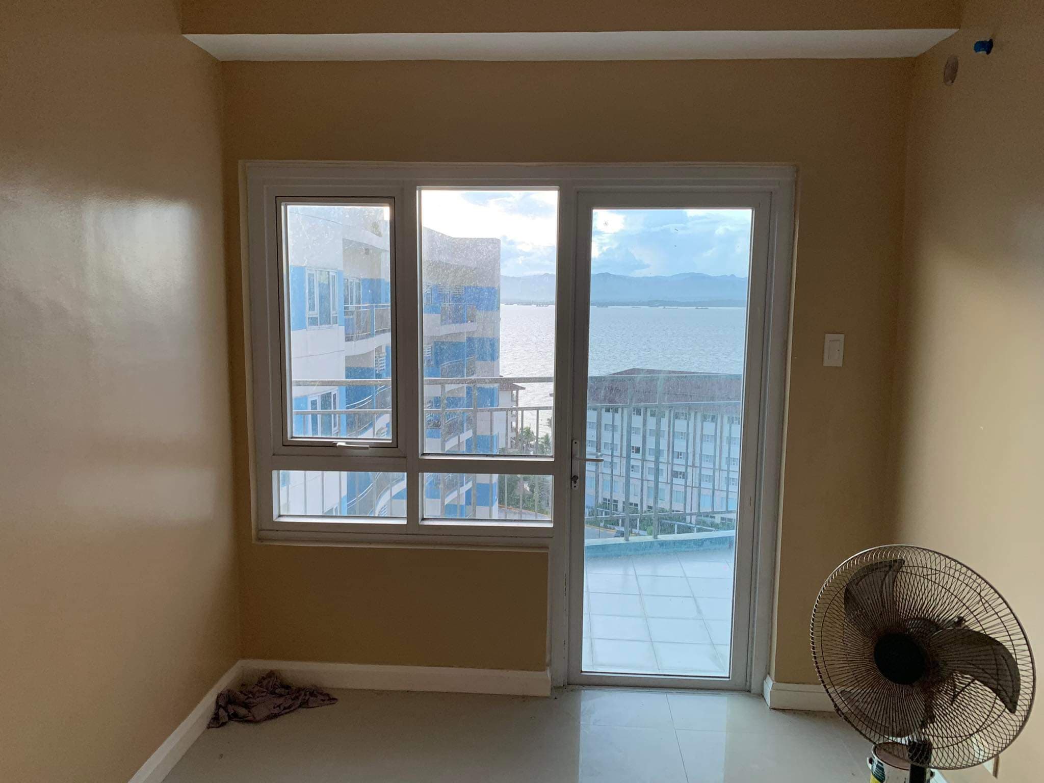 For Sale 2 Bedroom Condo in Lapu-Lapu - photo 1