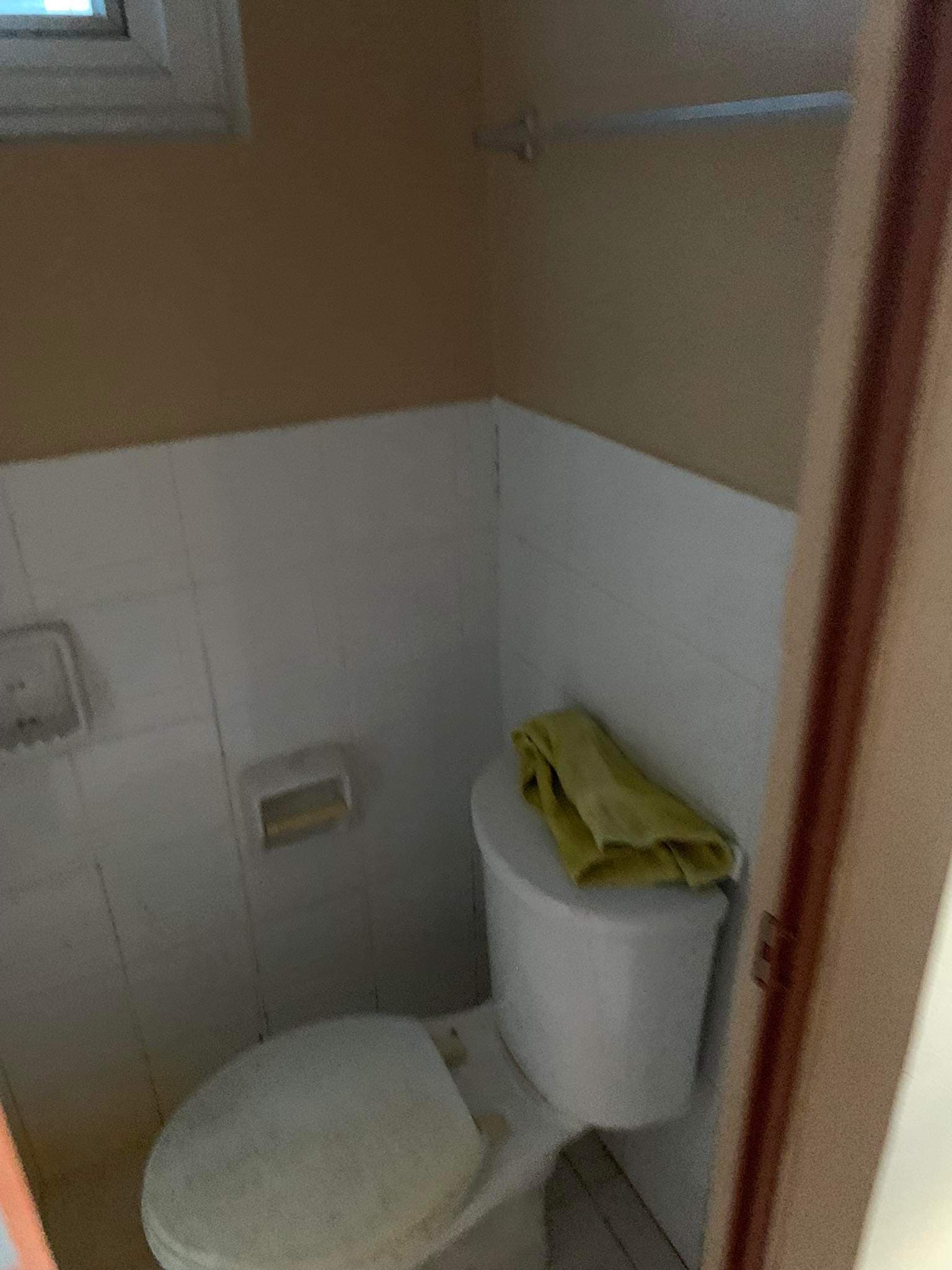 For Sale 2 Bedroom Condo in Lapu-Lapu - photo 2