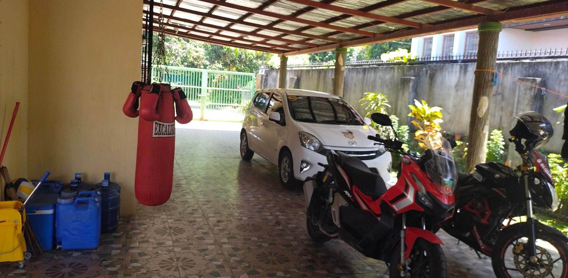 HOUSE AND LOT FOR SALE!!