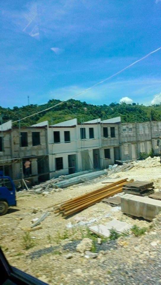 Rush Sale 2 units Preciousville Rowhouse for sale - photo 5