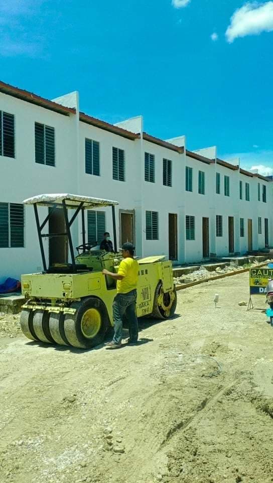 Rush Sale 2 units Preciousville Rowhouse for sale - photo 4