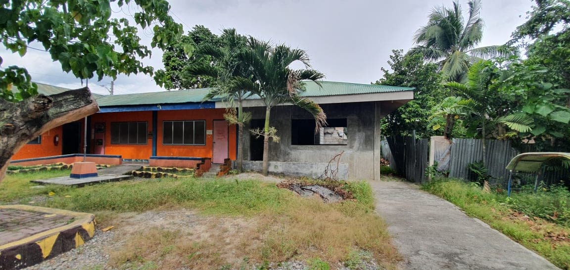 GUINTO PROPERTY W/ BUILDING STRUCTURES - photo 5