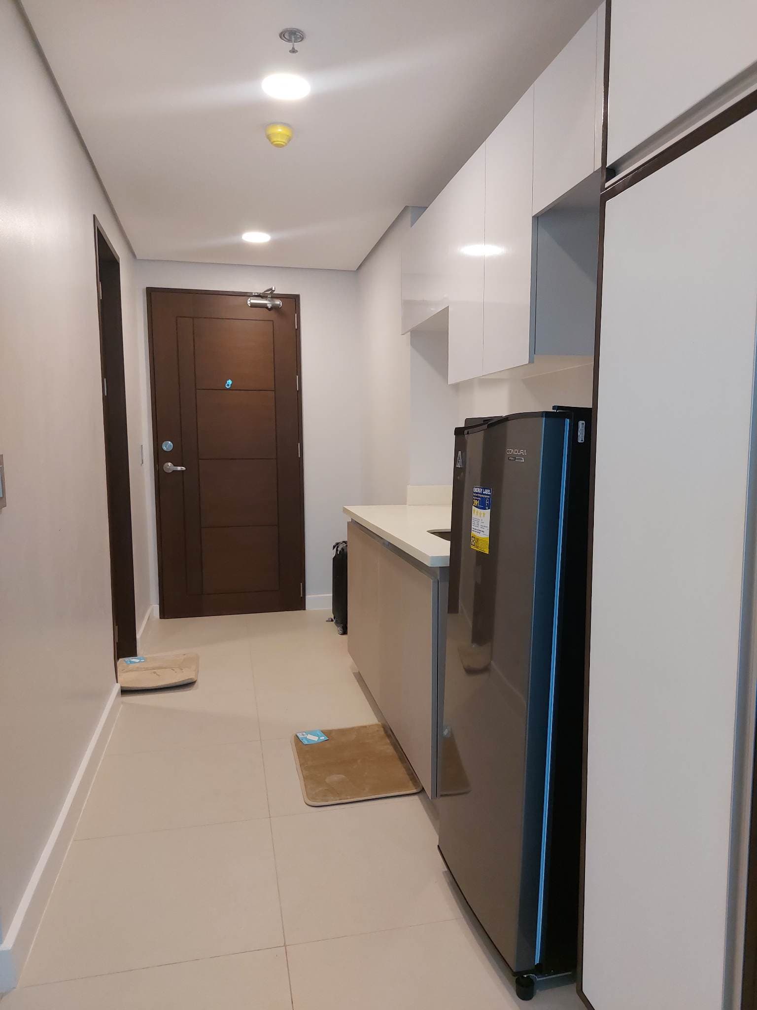 38 PARK STUDIO UNIT FOR RENT - photo 2