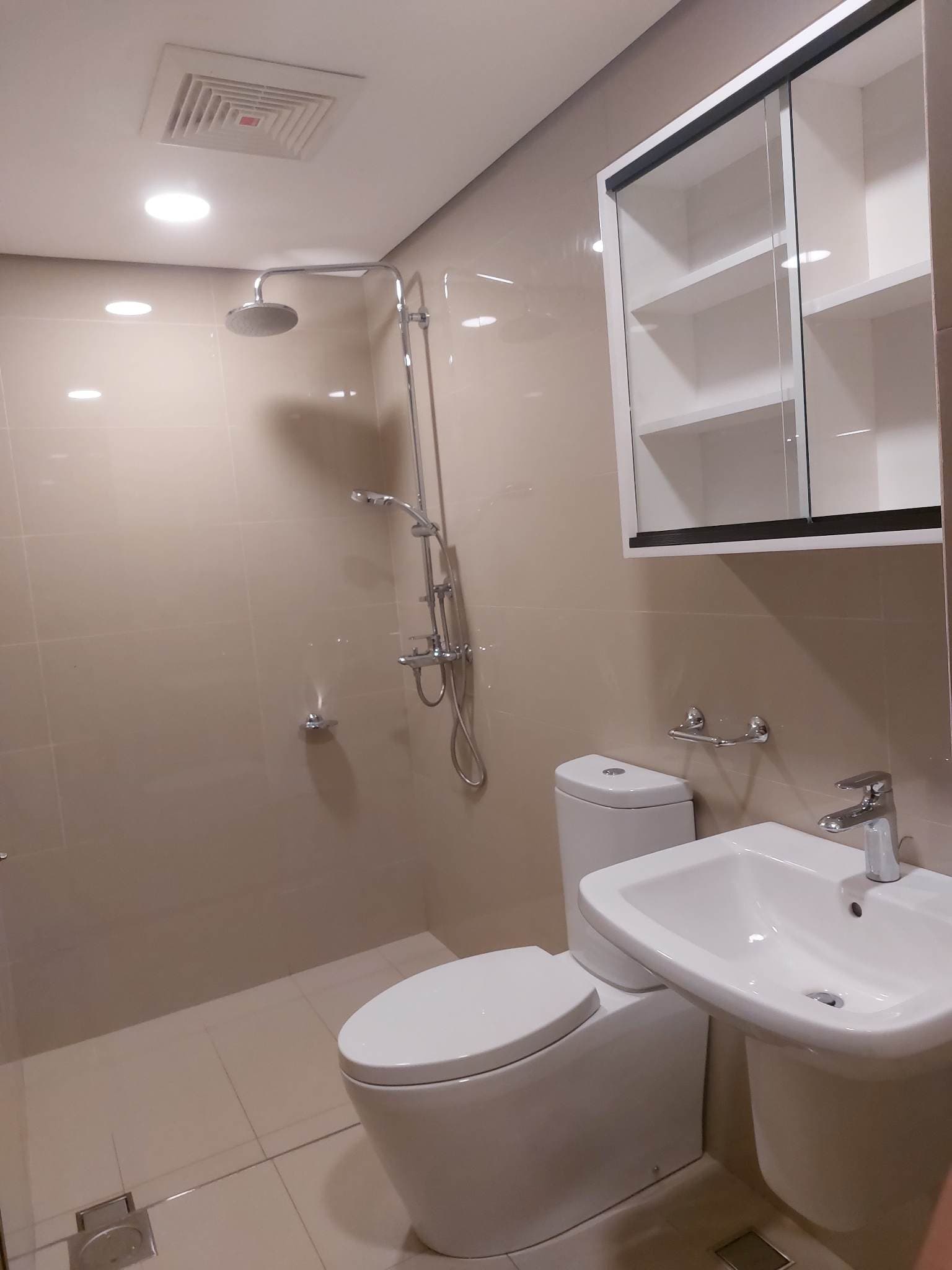 38 PARK STUDIO UNIT FOR RENT - photo 7