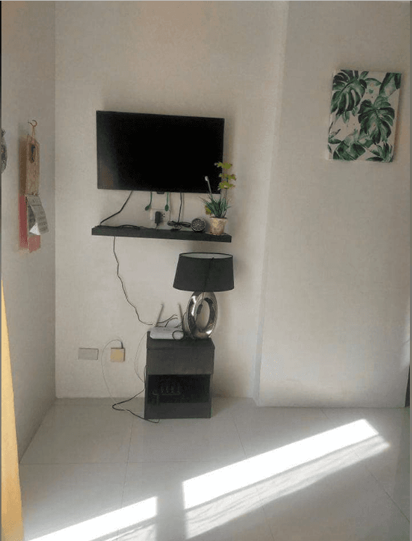 Rush Sale Fully Furnished Studio unit with Balcony @ Bamboo Bay Community Mandaue - photo 4