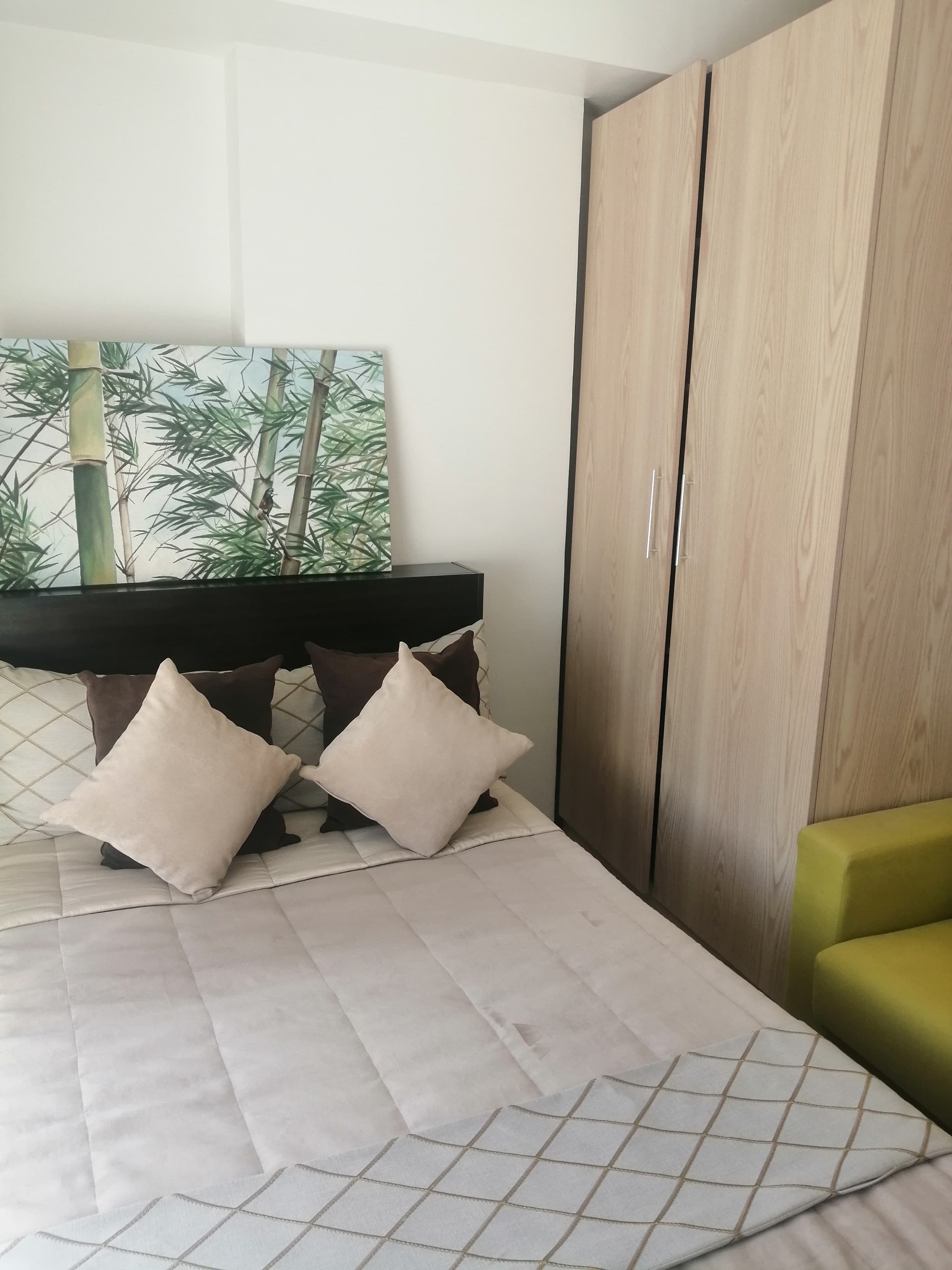 Rush Saleâ— Studio Condo Unit in BAMBOO BAY