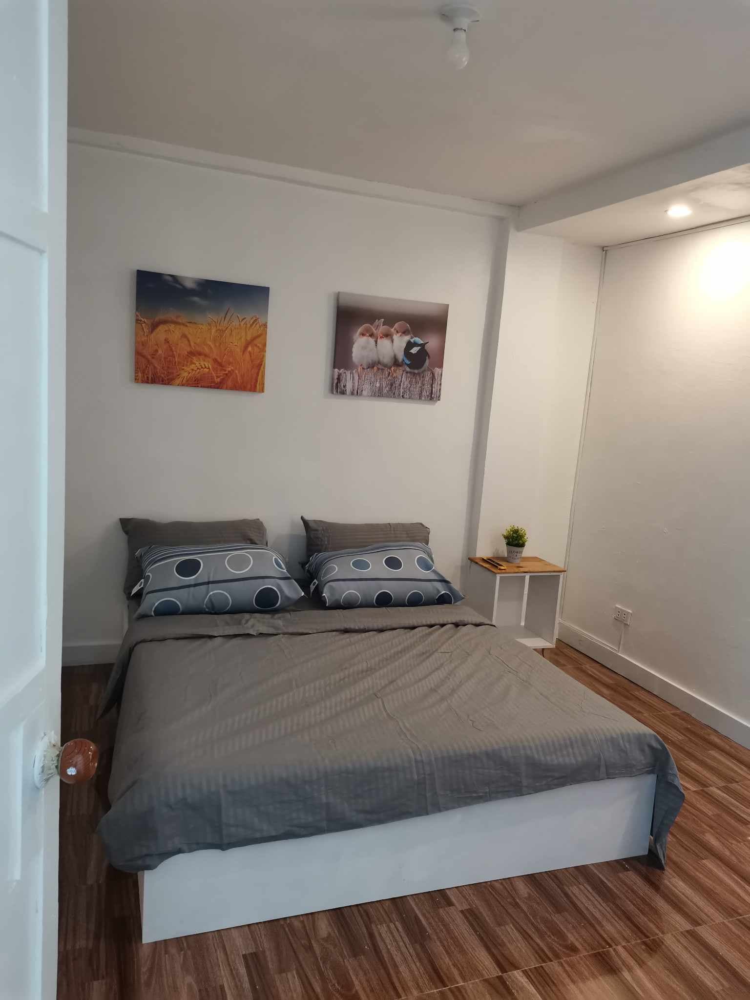 House and Lot - photo 4