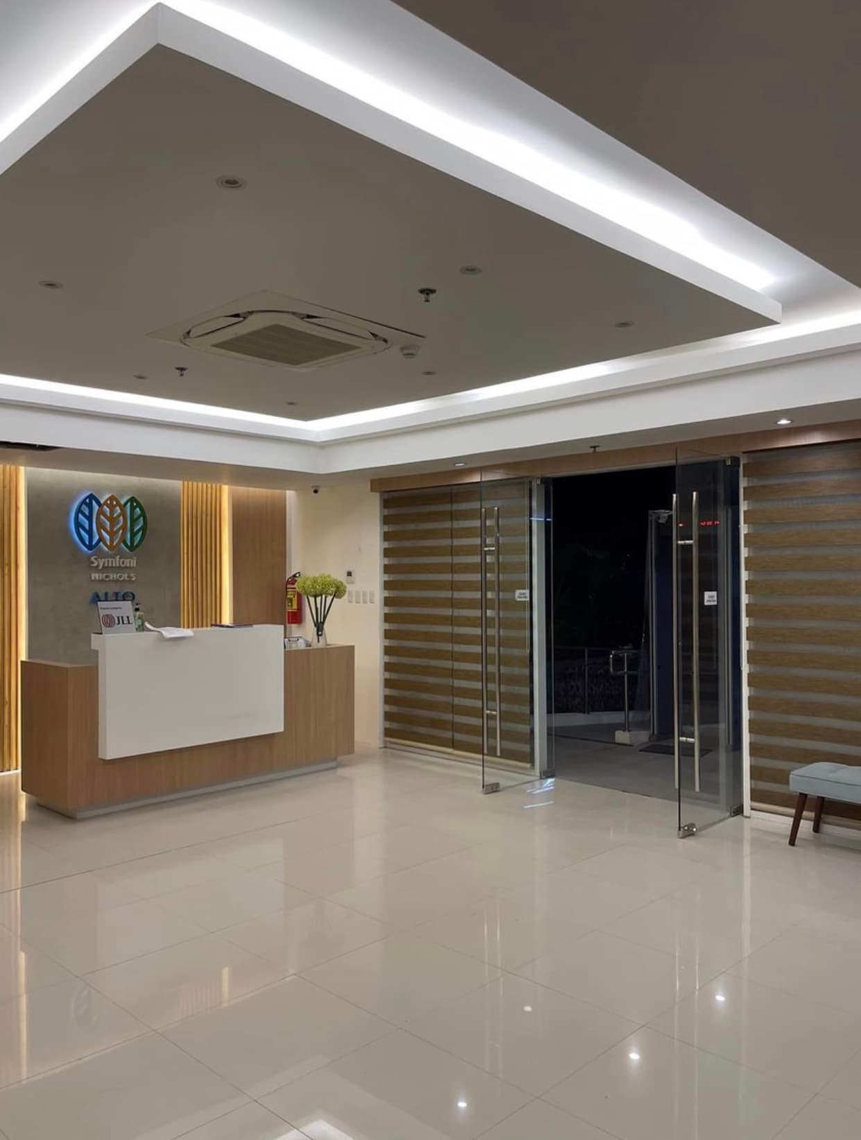 Combined Units for Sake in Symphoni Guadalupe Cebu City - photo 3