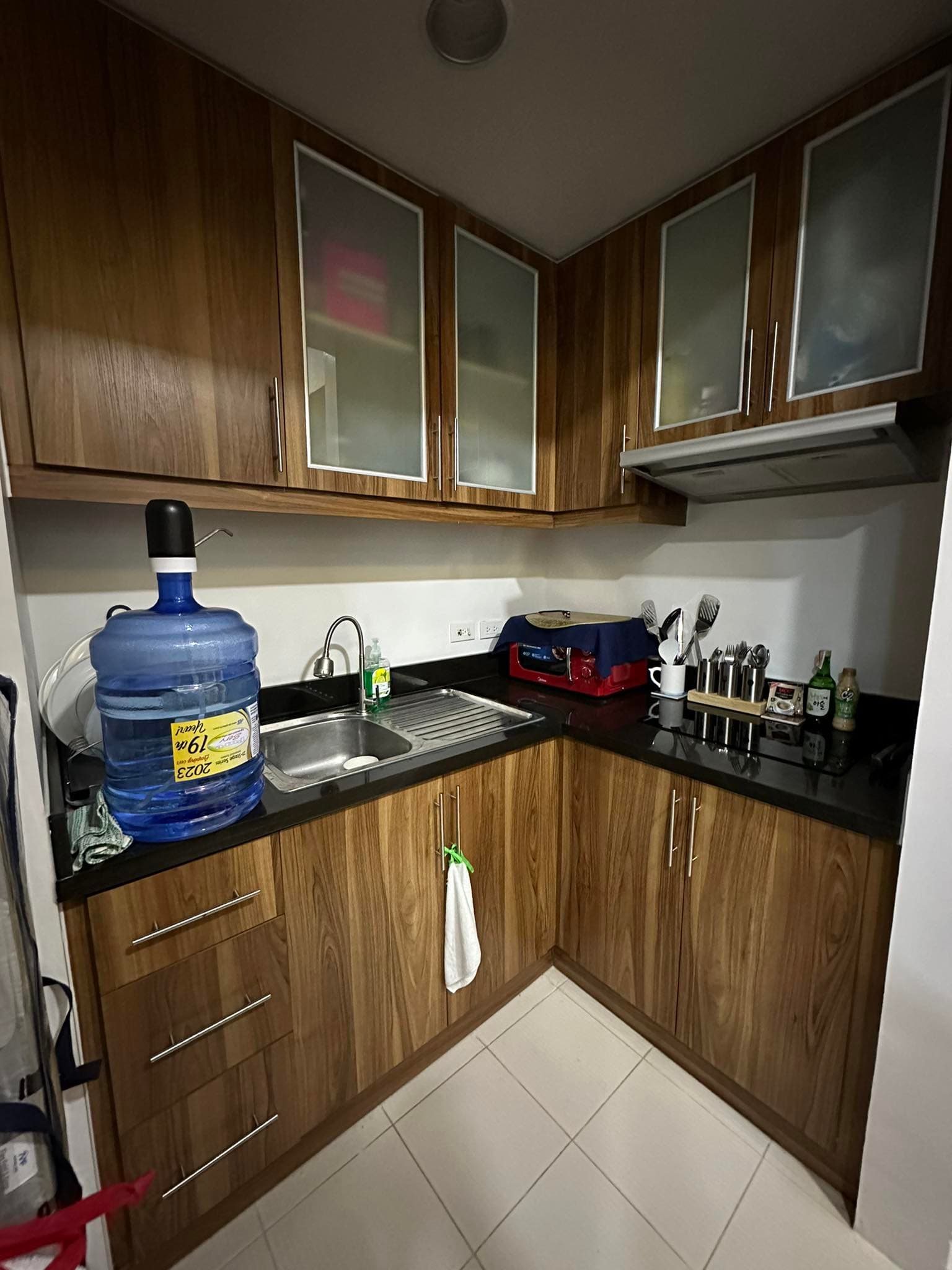 For Rent 1BR with parking - photo 5