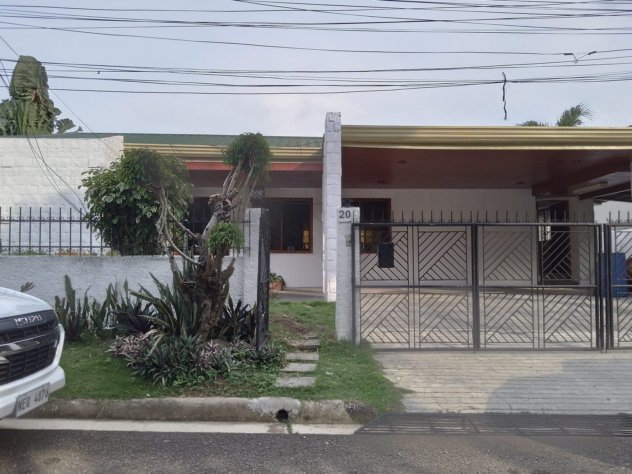 Silverhills Subdivision House and Lot for Rent