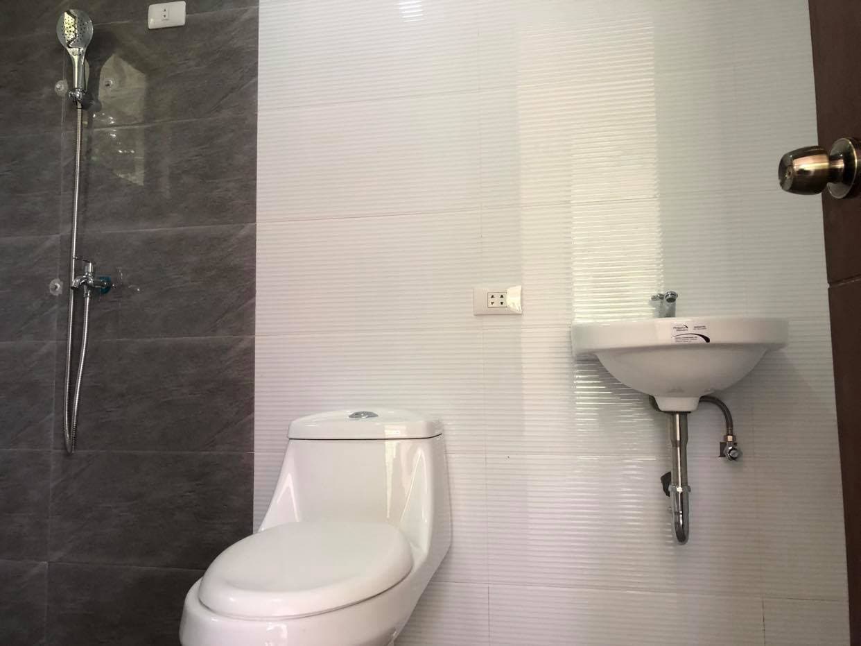 CORONA DEL MAR HOUSE & LOT FOR SALE - photo 3