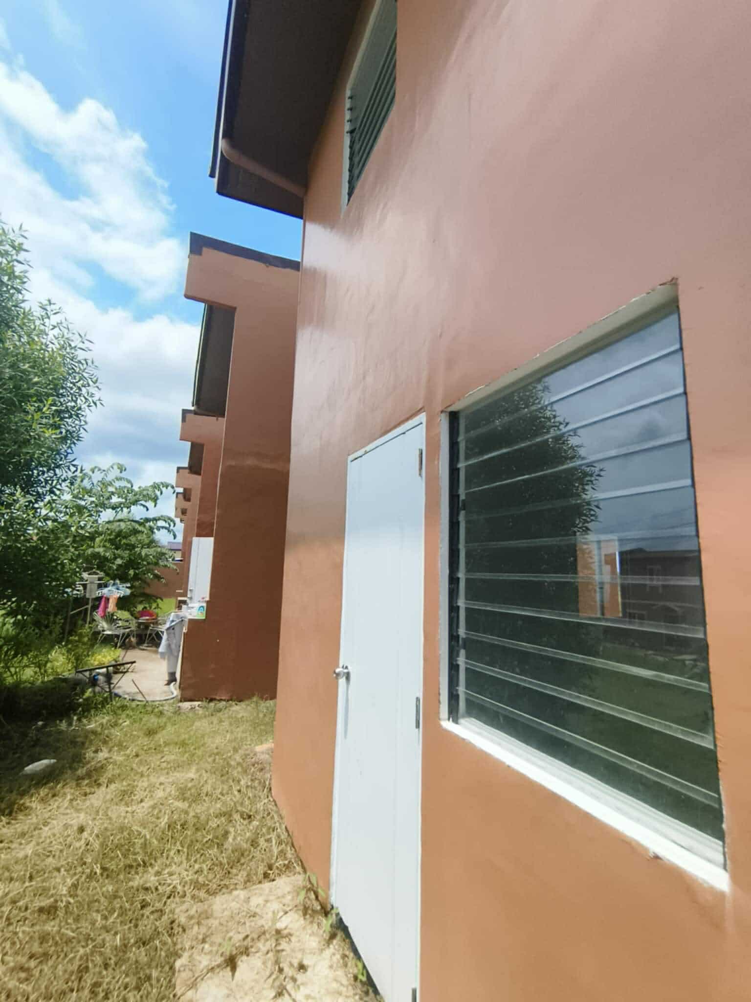 house and lot - photo 6