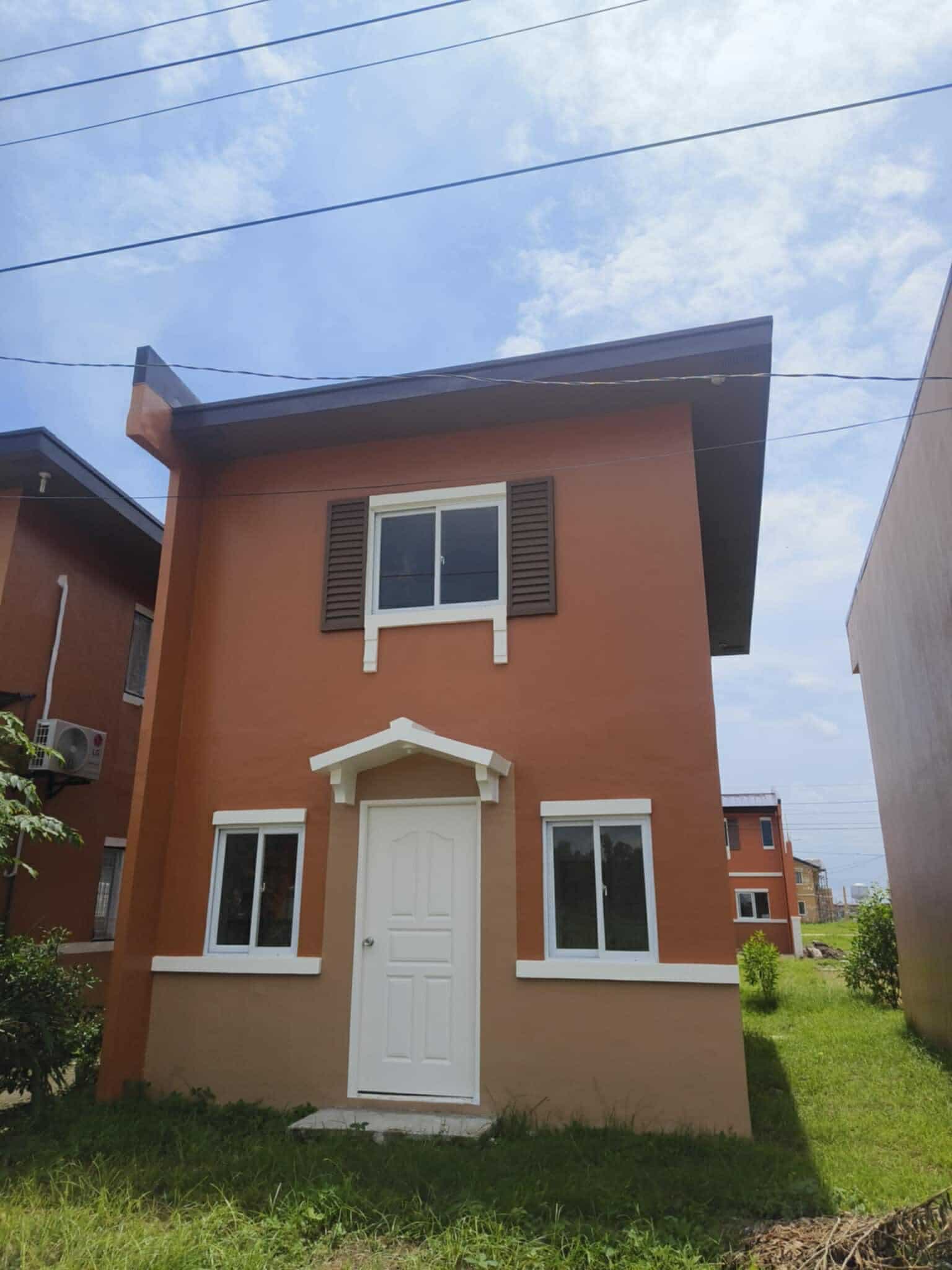 house and lot - photo 7